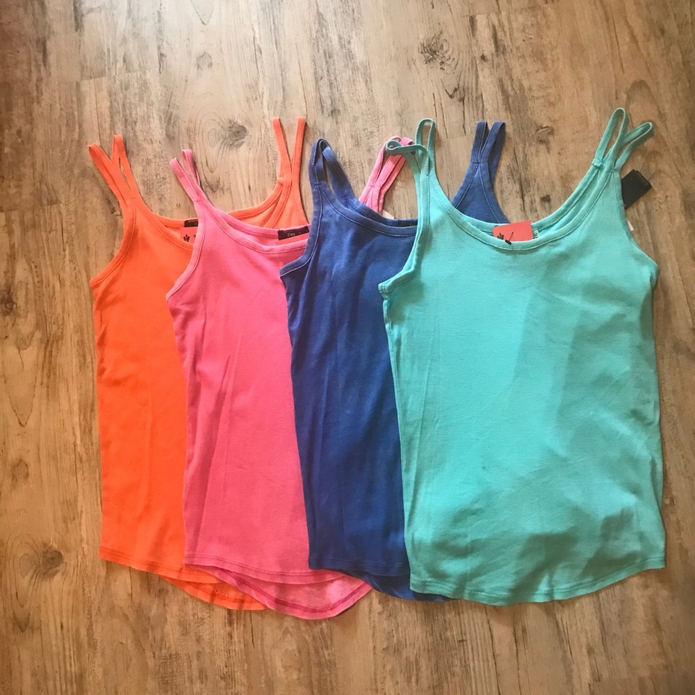 Amazing TANK TOP. - Picture 3 of 3